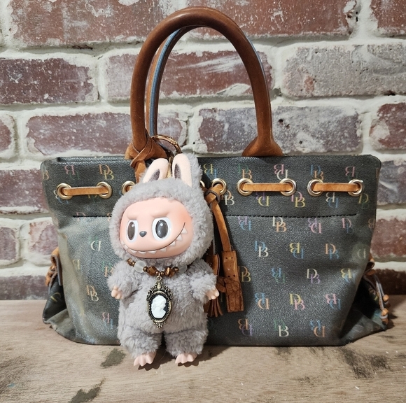 POP MART Accessories - Labubu Cameo Pendant Beaded Necklace